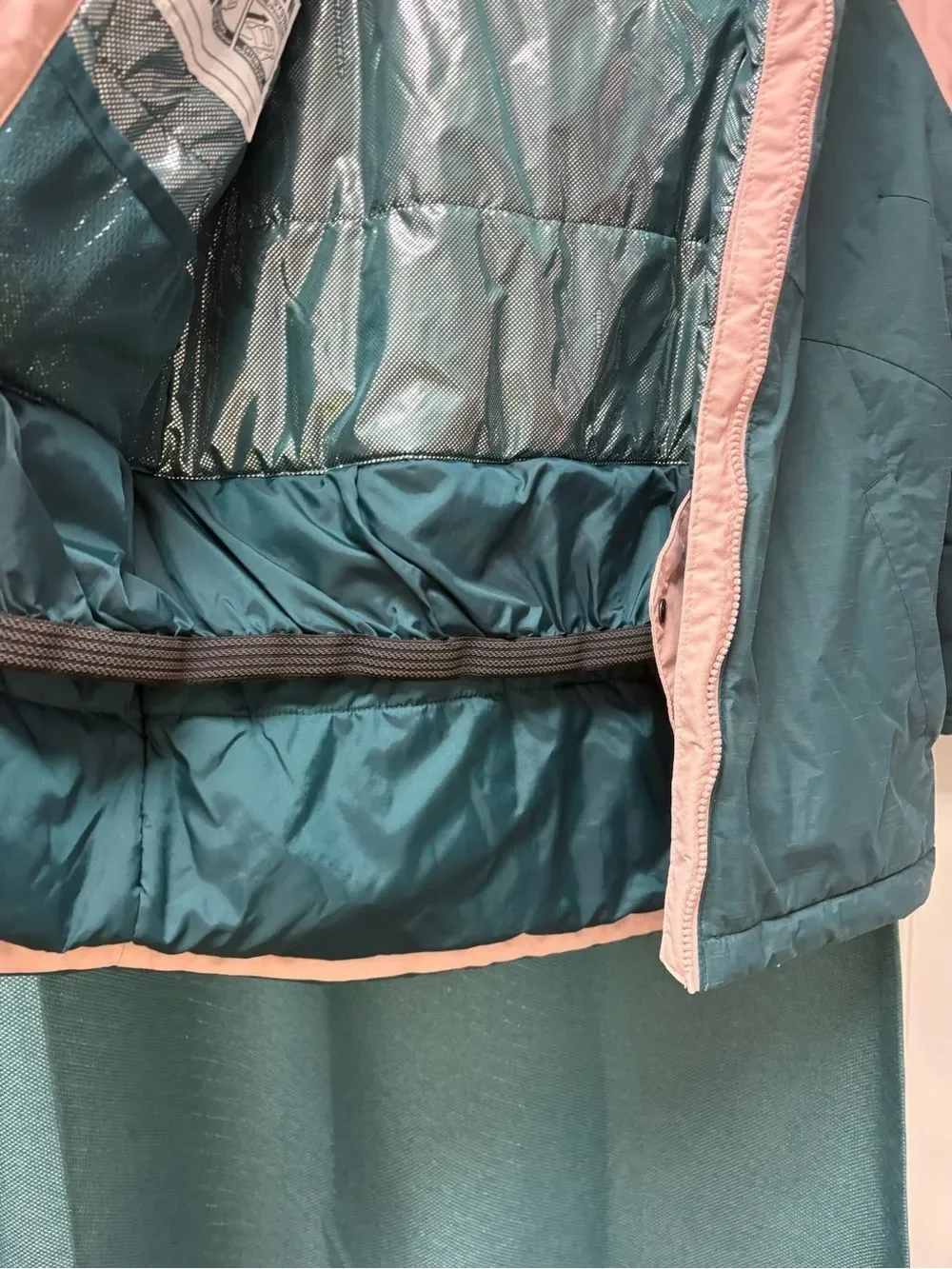 Columbia Omni Tech Greenish & Light Pink Hooded Winter Jacket Size Medium/10-12